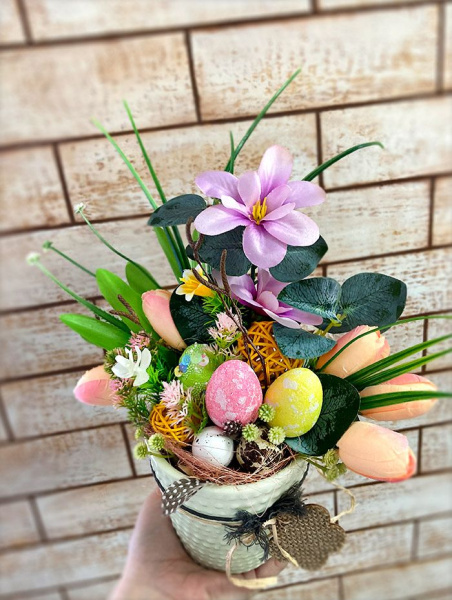 Пасхальная композиция "Первоцвет" в керамическом стаканчике